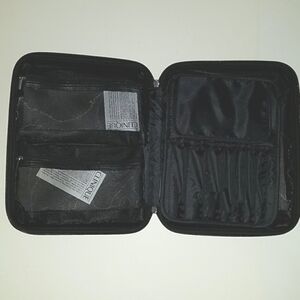 Von Mour Clinique makeup Brush case